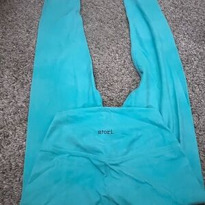Stori leggings never worn/too small. Super cute.